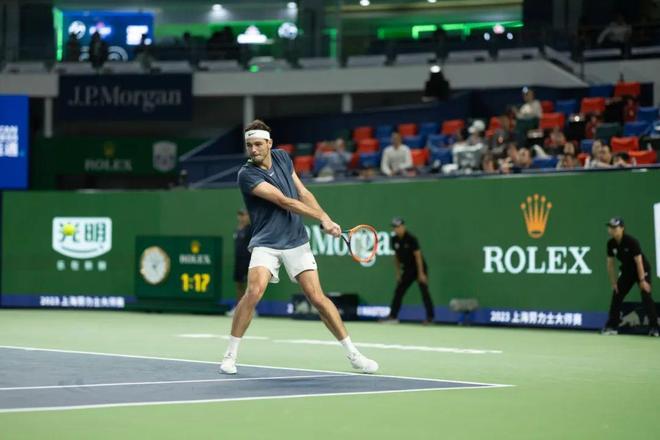 因短期挑战 因短期挑战